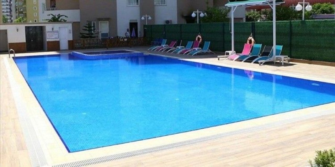 Yaz geldi uzmanlar uyardı! Havuzdaki enfeksiyon riskine dikkat!