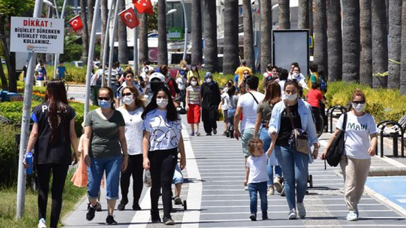 İzmir Valisi Köşeger İzmir'deki son durumu açıkladı