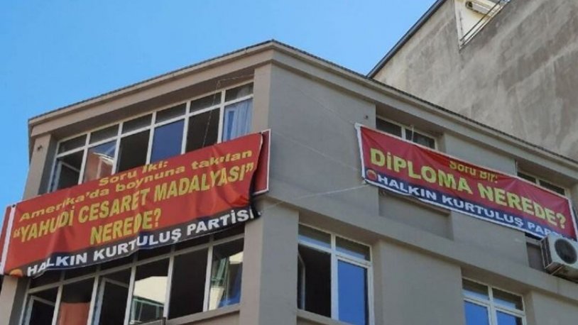 HKP pankart asarak sormuştu... 'Diploma ve Yahudi Cesaret Madalyası Nerede?' pankartları hakkında mahkemeden karar