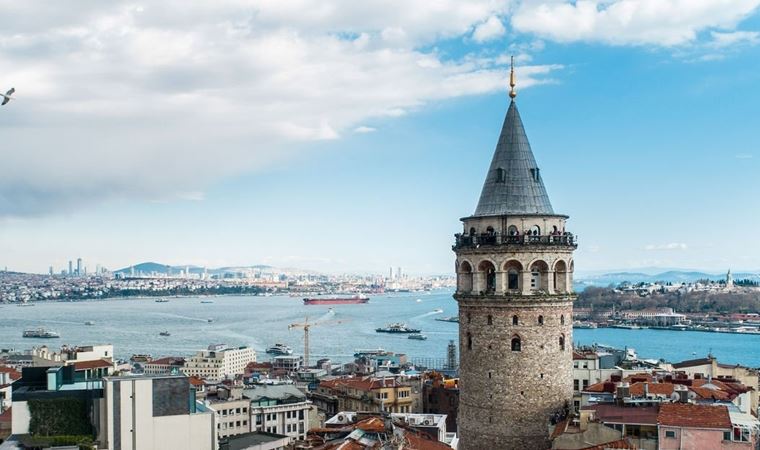 İBB'den alınarak Bakanlığa devredilmişti... Galata Kulesi'nde giriş ücretlerine rekor zam!