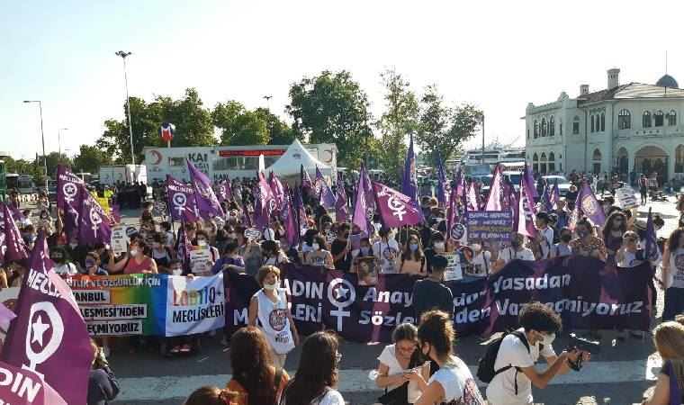 Kadınlar vazgeçmiyor! Kadıköy'de buluştular: Anayasadan, yasadan, sözleşmeden vazgeçmiyoruz