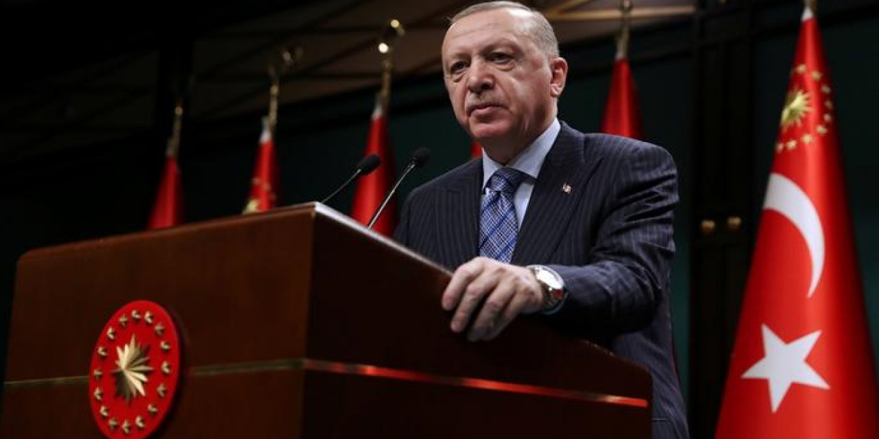 "İtaat eden ve onu öven basından hoşlanıyor"  Erdoğan bir kez daha "Basın Özgürlüğü Düşmanları" listesinde!