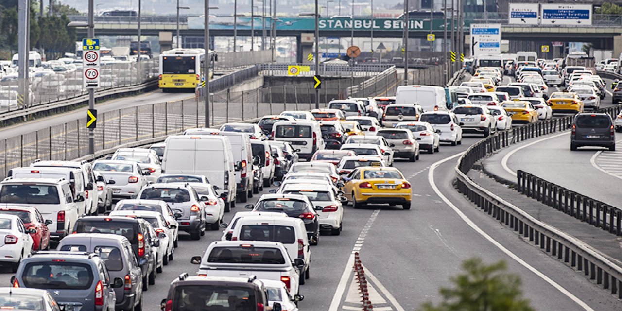 Araç sahiplerine kötü haber! 3 ay içinde yüzde 50 zam beklentisi...