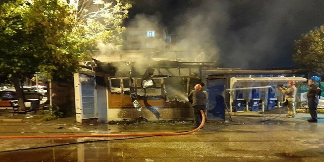 Halk ekmek büfesini yakmakla yargılanıyordu... Kendini bakın nasıl savundu?