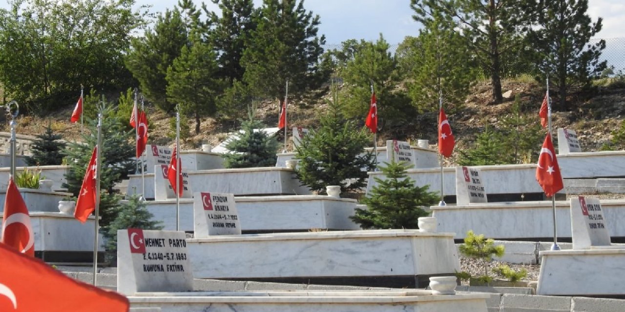 "Soykırımı andıran katliam" Başbağlar Köyü’nde, PKK’nın katlettiği 33 kişi törenle anıldı!