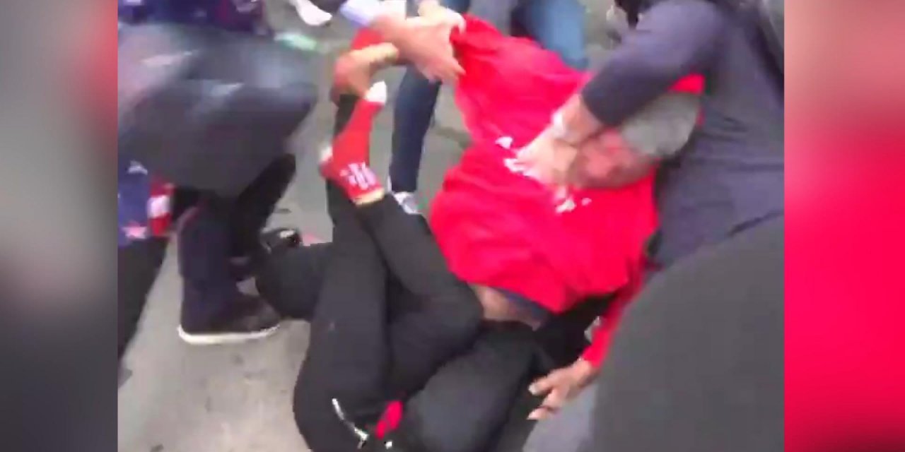 ABD’de Trump destekçileri ile karşıtları arasında kavga