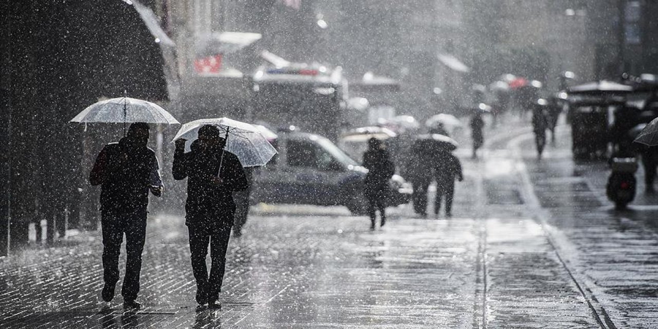 "Turuncu alarm" verilmişti... İstanbul’da sağanak başladı! Günlerce sürecek...