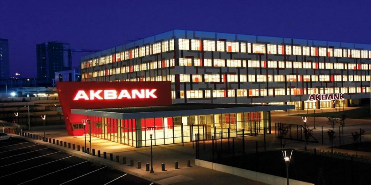 Müşteriler hiçbir işlem gerçekleştiremiyor... Sistem çöktü! Akbank'tan açıklama!