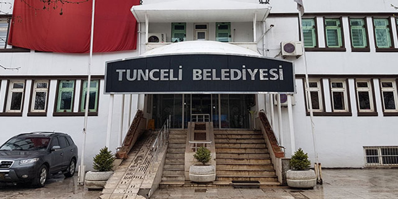 Vali tüm ihalelere "acil iş" demiş, katılacak herkesi kendi seçmiş! Saygı Öztürk yazdı: "Tunceli'de neler olmuş neler..."