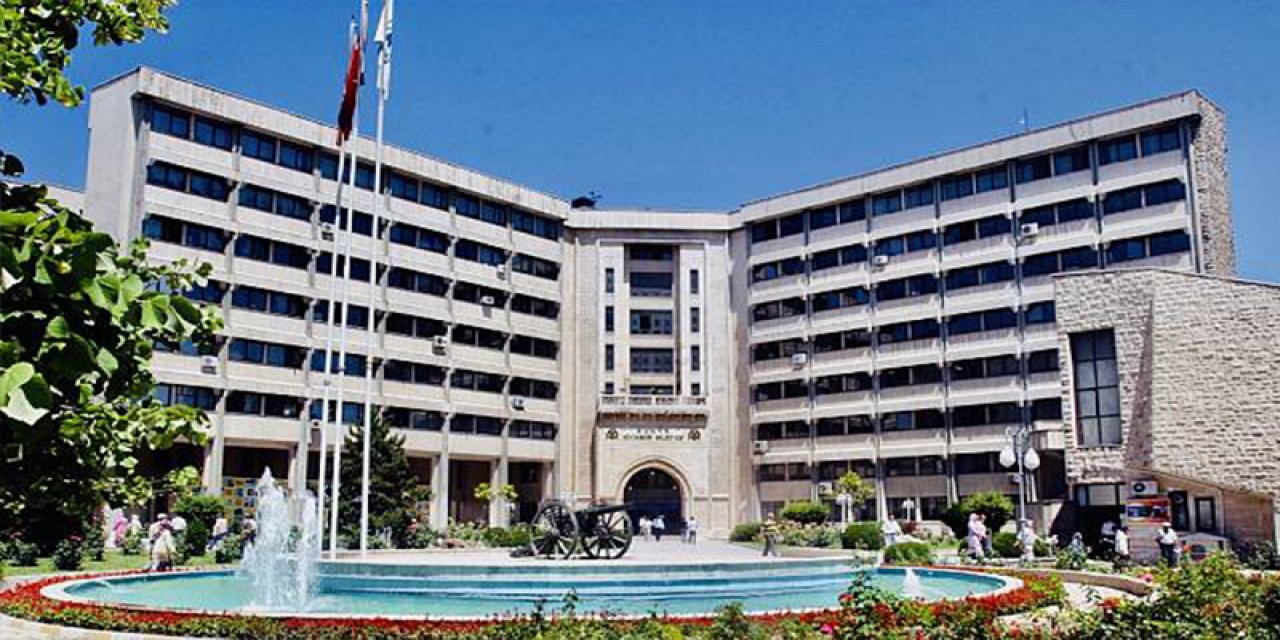 Yine tanıdık isimlere gitti! AKP'li belediyeden aynı şirkete 70 milyonluk 4 ihale!