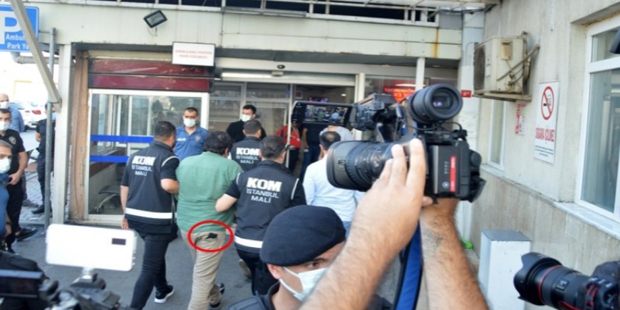 O ayrıntı dikkatlerden kaçmadı! Hastaneye giderken cebinden sarktı... Gözaltındaki Tosuncuk’un cebindeki ne?