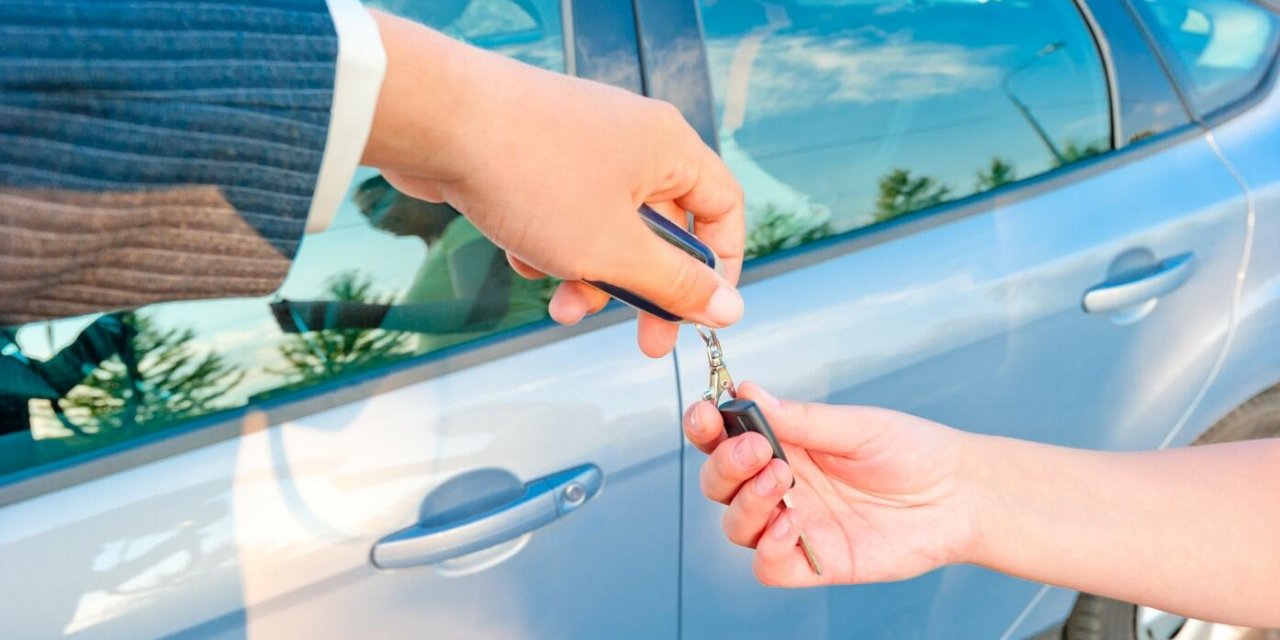 Otomobil mi almak istiyorsun, paranda var, o iş öyle kolay değil, torpil lazım!