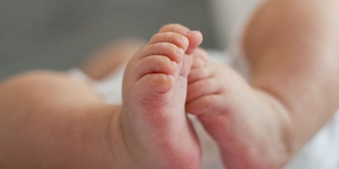 8 aylık hamile kadına zorla doğum yaptırdılar; bebeğini çaldılar