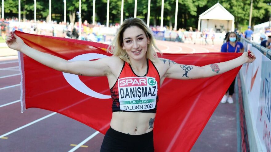 Milli atlet Türk spor tarihine geçti