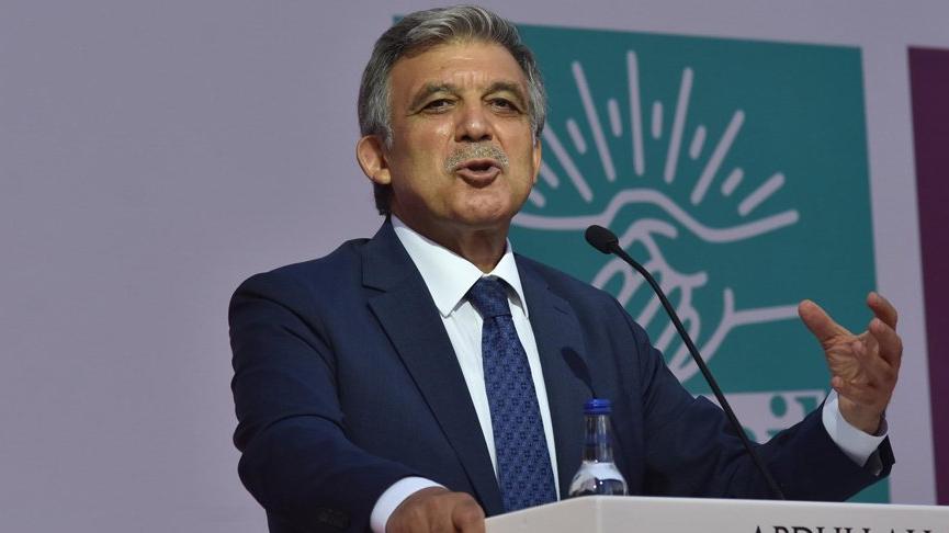 11'inci Cumhurbaşkanı Abdullah Gül gençlere seslendi 'Aklınızı, fikrinizi başkasına kiraya vermeyin'