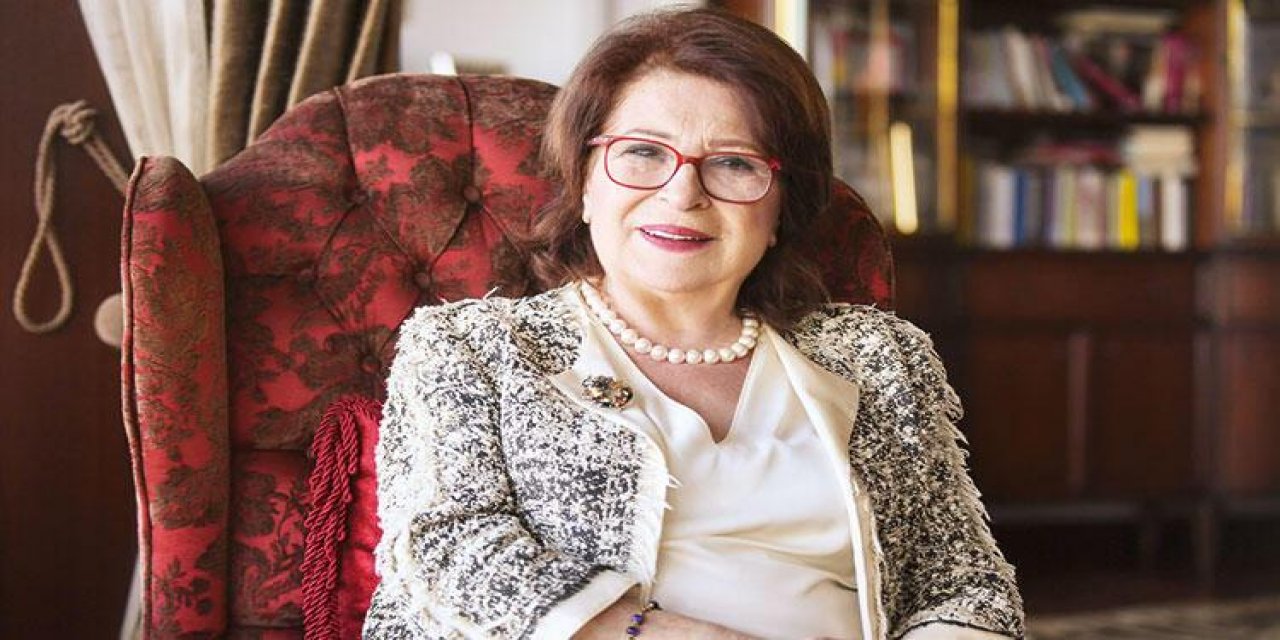 Kitaplarında uyarlanan dizileri büyük ses getirmişti...  Gülseren Budayıcıoğlu köşe yazarı oldu! İşte ilk yazısı: Kime aşık oluruz
