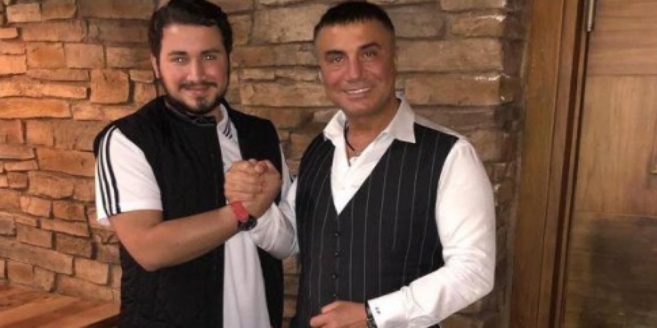 Sedat Peker "kayıtdışı silahlar" diyerek ismini vermişti... Ahmet Onay'ı Erdoğan alnından nasıl öpmüştü? O video yeniden gündem oldu!