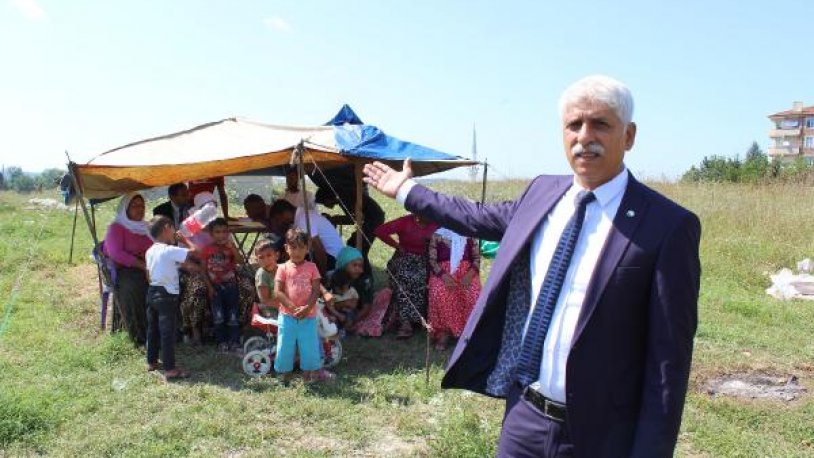 Partinin ilçe başkanlığı çadırda kuruldu