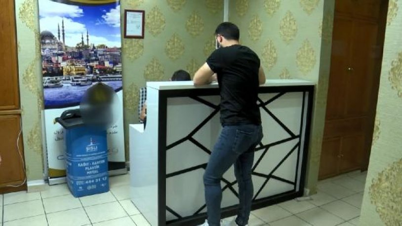 Bu da gelir kapısı olmuş! 'İstanbul'a gel aşı yaptır' kampanyasıyla turistlere aşılama