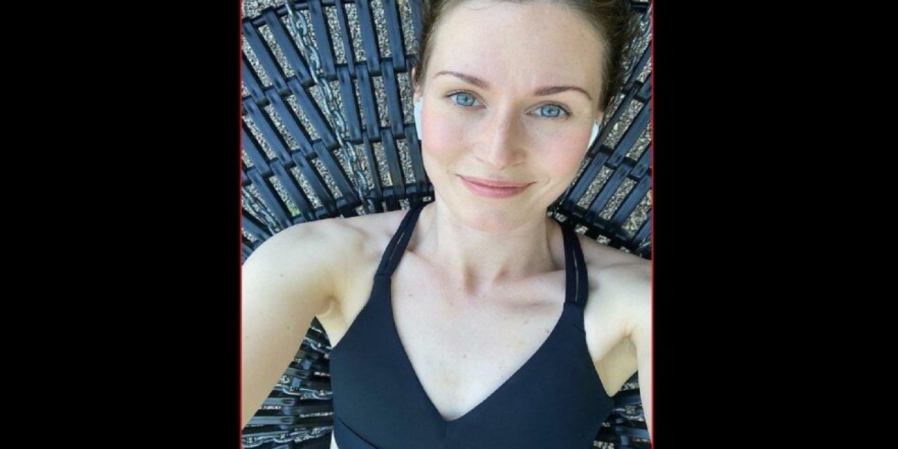 Bu poz ortalığı karıştırdı! Başbakan'dan tepki çeken fotoğraf! "Ciddiyetsiz ve uygunsuz" bulundu!