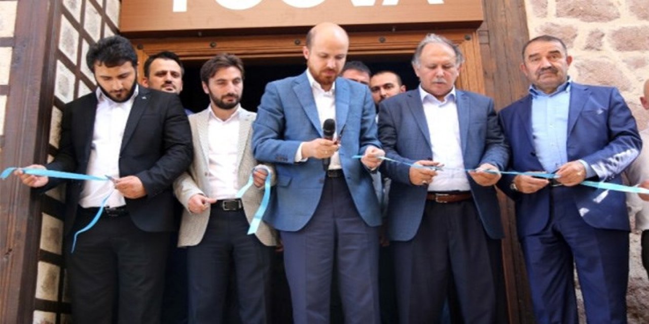 Eğitimde "açıklar" TÜGVA’ya yaradı! Okullarda “TÜGVA’ya kayıt yapılır” panosu!