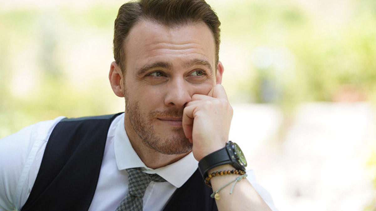 Kerem Bürsin'den dikkat çeken açıklamalar! 'Erkeklerin de artık sesini çıkartması lazım'