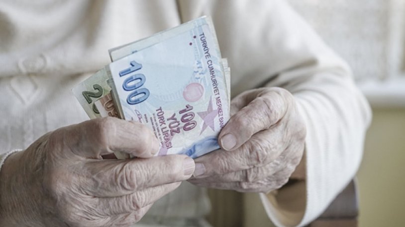 'Emeklilerin kurban bayramı ikramiyeleri 2 bin lira olsun' teklifini bakın kim reddetmiş!