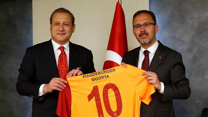 Burak Elmas, Gençlik ve Spor Bakanı Kasapoğlu'nu ziyaret etti! İşte görüşmenin detayları