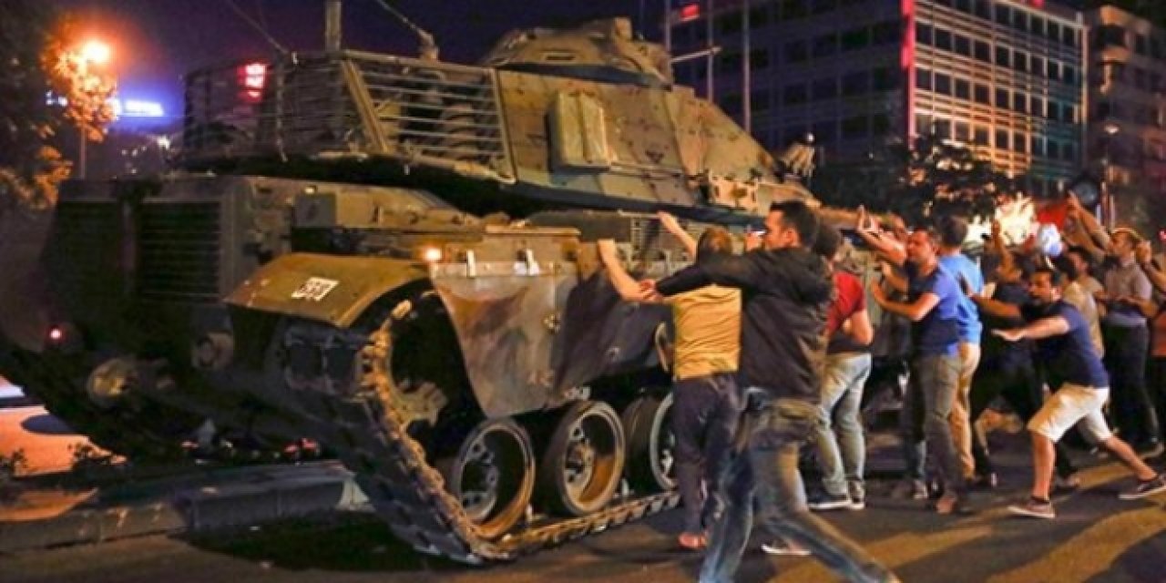 251 kişi şehit 2 bin 196 kişi gazi oldu! Darbe girişiminde ne oldu ve neler yaşandı? İşte dakika dakika 15 Temmuz!