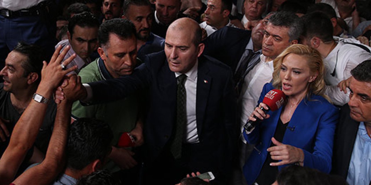 "Tuzağa düştük dedim" Süleyman Soylu "15 Temmuz" gecesini anlattı! "İsmet Yılmaz’la bir daha hiç görüşmeyecekmişiz gibi kucaklaştım"