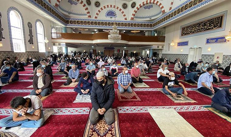 Fas'ta bayram namazı kararı