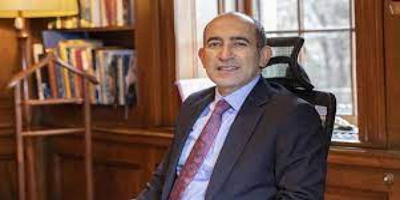 "Boğaziçi'ndeki kelepçe söküldü" İsmail Saymaz yazdı: İşte Melih Bulu'nun görevden alınmasının perde arkası...