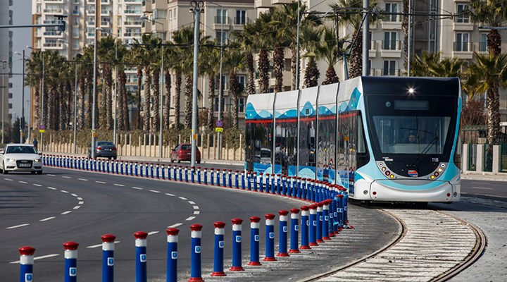 İzmir’de 'bayramda toplu ulaşım araçları' kararı