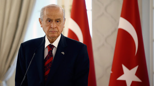 Yeni Şafak yazarından dikkat çeken 'MHP'li siyasi çözüm projesi' önerisi! Bahçeli'ye işaret etti