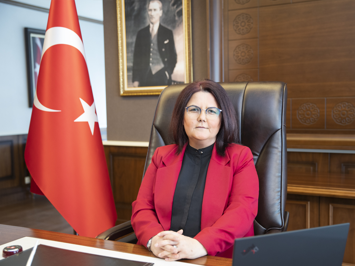 Bakan Derya Yanık: Rize'de selden etkilenenlere 1 milyon lira kaynak aktardık