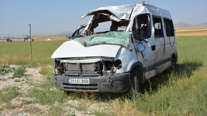 Ağrı'da feci kaza! Hayatını kaybedenler ve yaralılar var