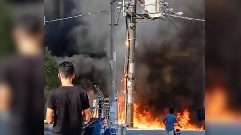 Korkunç anlar! Şanlıurfa'da elektrik trafosu patladı