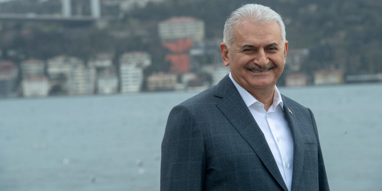 Üniversite rektörlüğünden akademik personele bayram mesajı! "Başbakanımız Binali Yıldırım’ı karşılamaya gelin!"