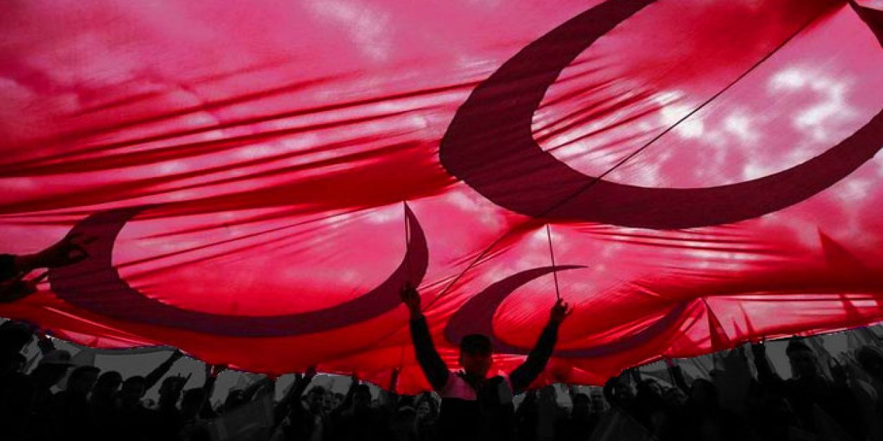 Zülfü Livaneli eleştirdi; Bahçeli övdü... Peki MHP liderinin "Ecevit övgüleri" parti içinde nasıl karşılandı? Orhan Uğuroğlu yazdı!