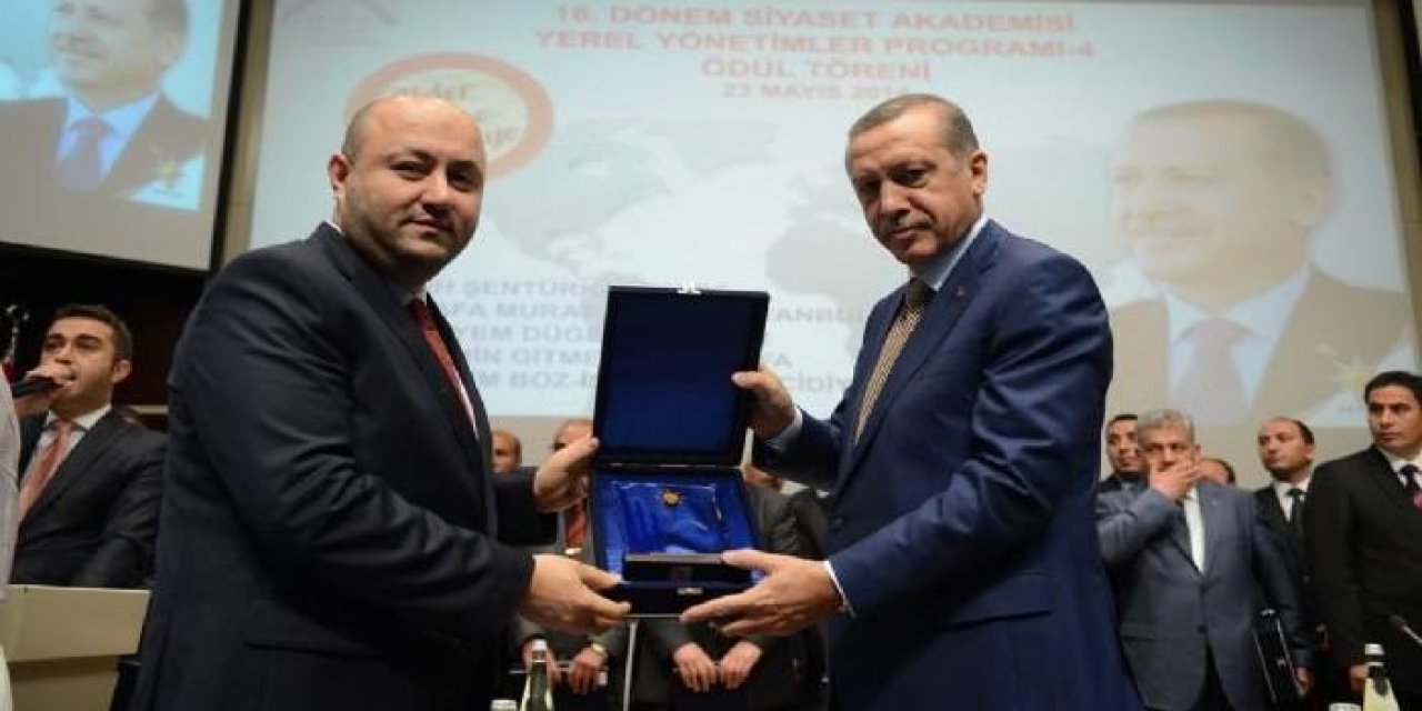 İhya oldu... Altı ayda altı ihale...  AKP’li belediyelerin LED ekranları, eski AKP’li yöneticiden...