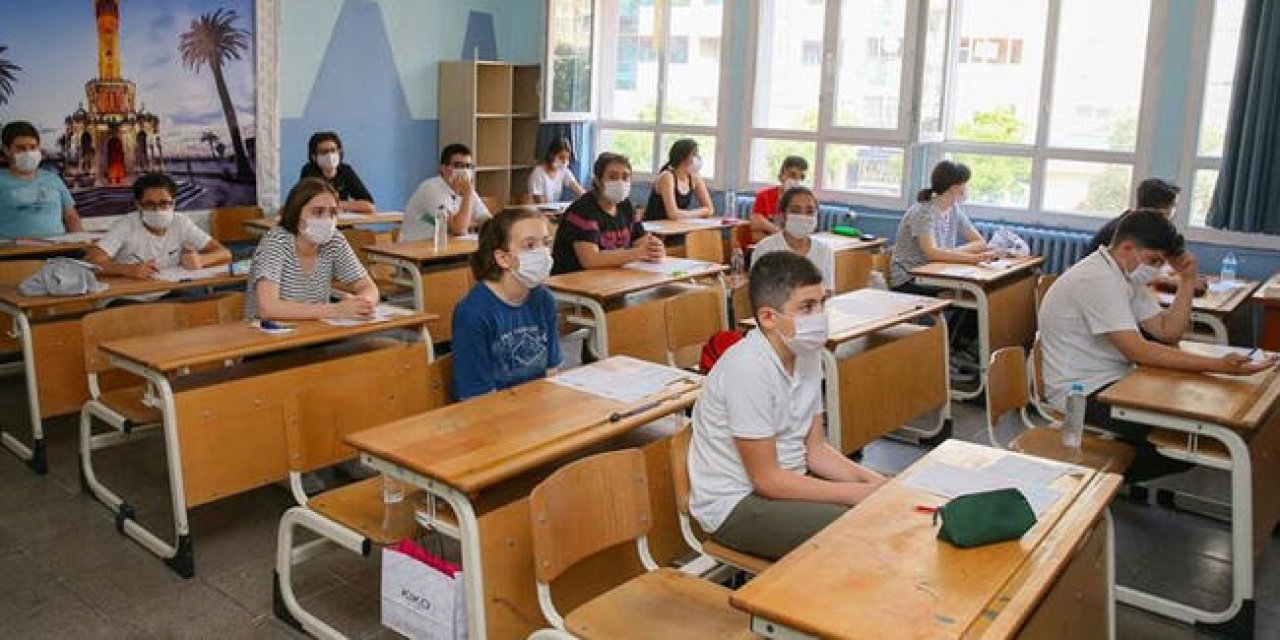 Milyonlarca öğrencinin merakla beklediği açıklama! Bu sene sınavlar nasıl yapılacak?