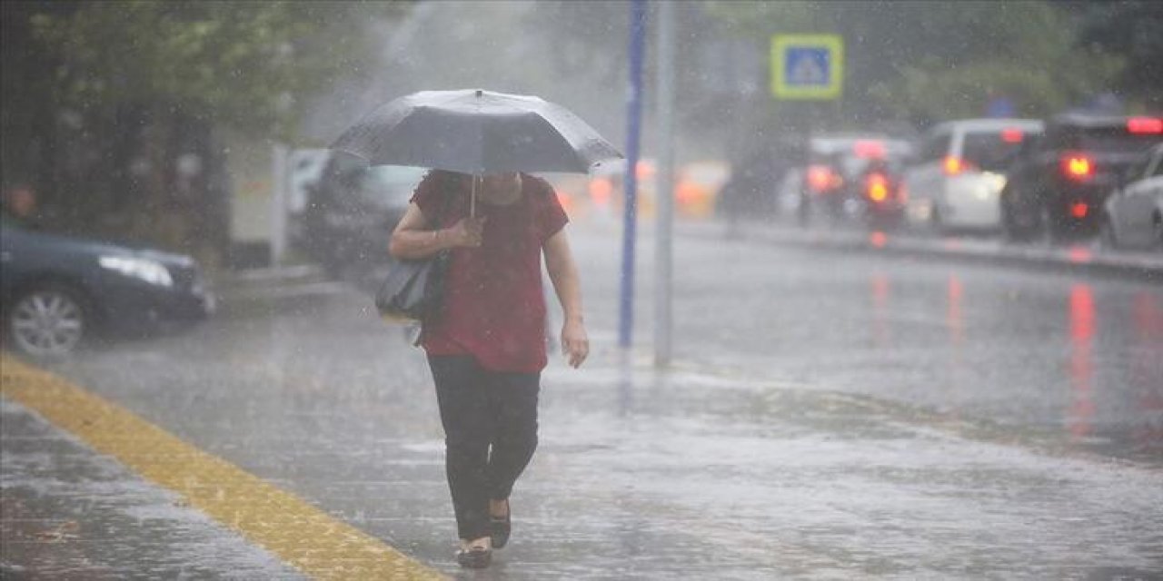 Bu bölgelerde yaşayanlar dikkat!  Sağanak yağış uyarısı geldi!