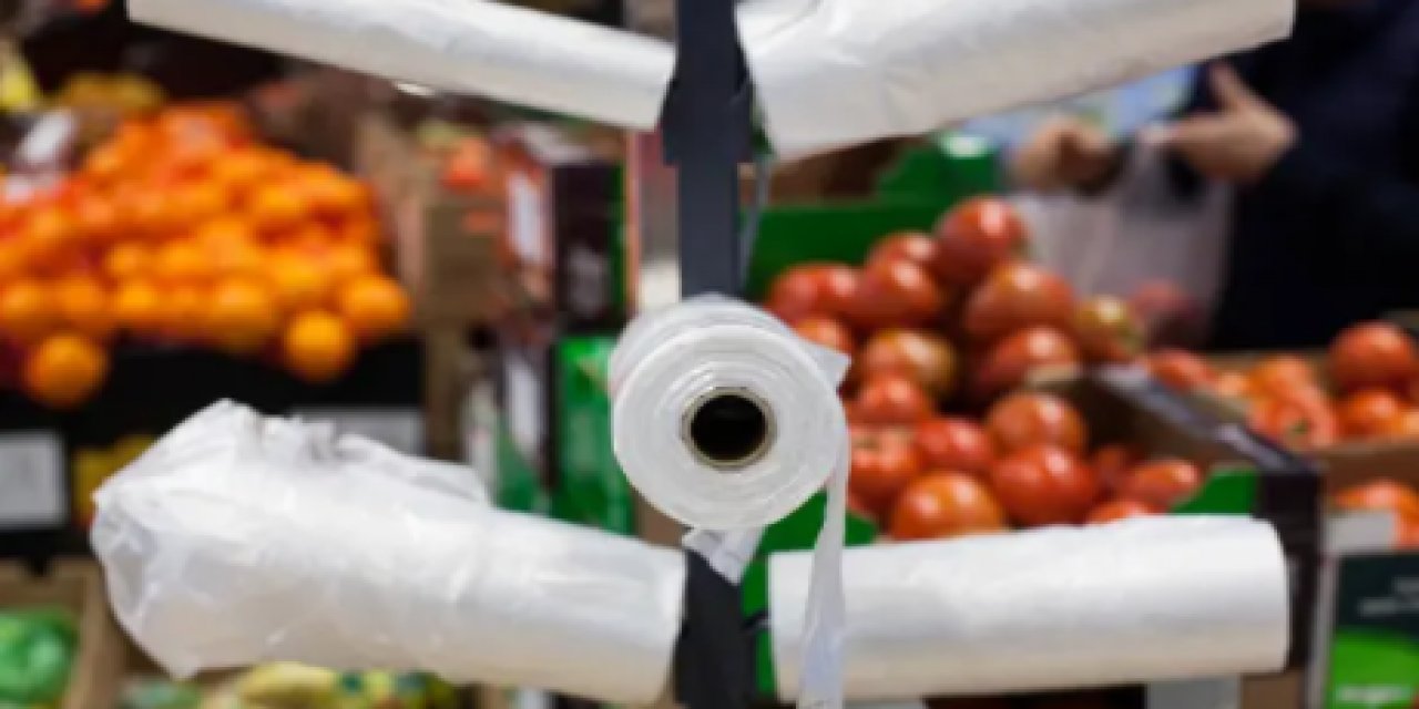 Marketlerde yeni dönem! Plastik poşetlerle ilgili yeni kurallar getirildi! Artık yasak!