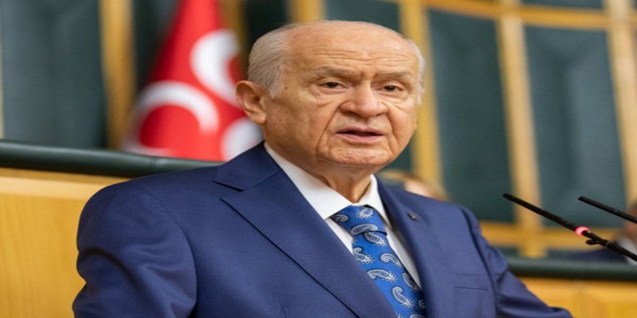 Korkusuz yazarı Bahçeli'nin o sözlerine dikkat çekti ve... "Bu güzel ülkede “iktidar” olabilmek için... Bu çelişkiyi yaşamak şart mı ne?.."