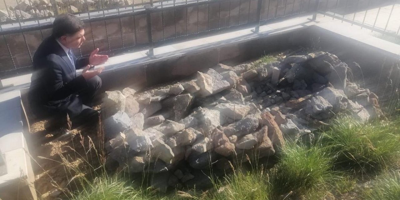 "Bu vefasızlığı anlatacak kelime bulamıyorum” İYİ Partili vekilin "şehitlik" isyanı! "Ecdat karşısında utandım!"