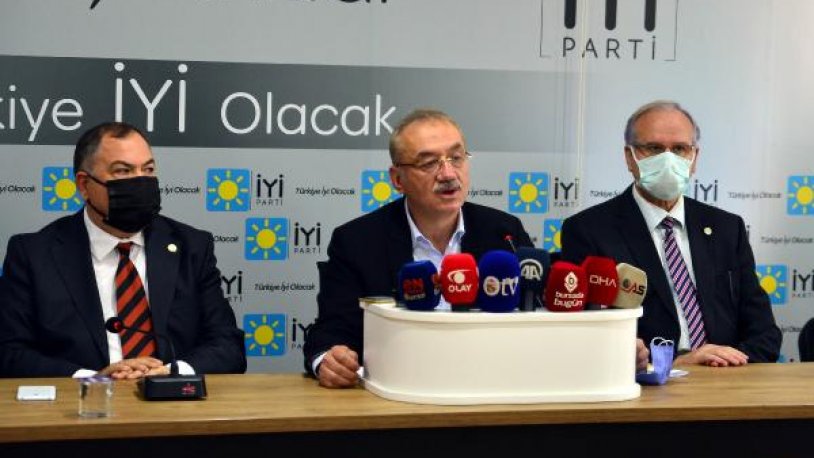 İYİ Partili İsmail Tatlıoğlu'ndan 'göçmen' açıklaması! 'Avrupa’yı koruma rolünü üstlenmek doğru değil'