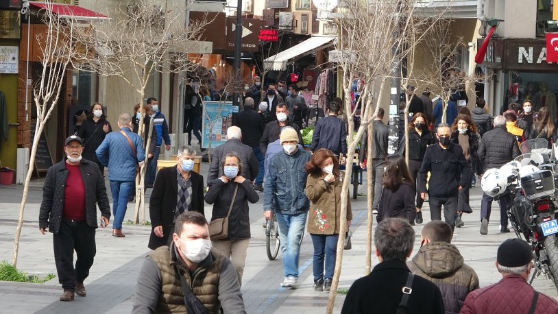Türkiye iki doz aşılamada geride kaldı