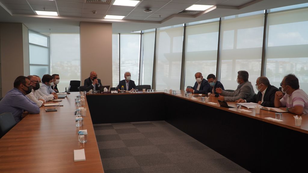 İBB, havalimanı taksileri ile uzlaştı