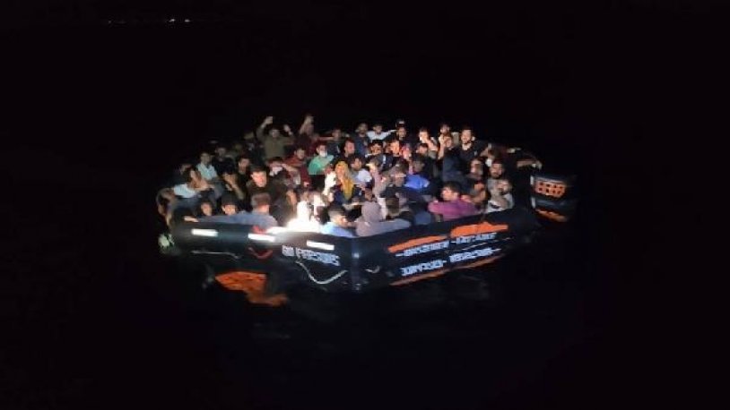 İzmir açıklarında 344 göçmen kurtarıldı