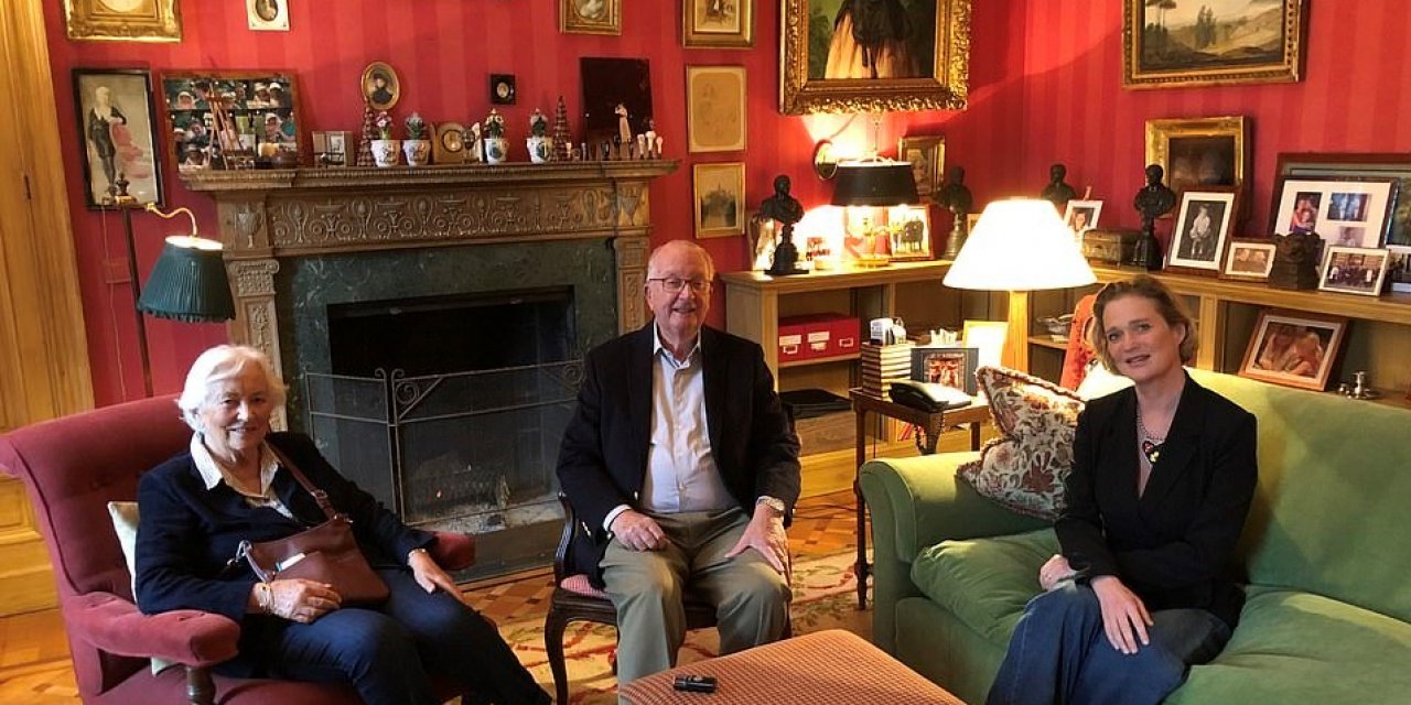 Belçika’nın eski kralı Albert babası olduğunu kabul ettiği kızıyla barıştı